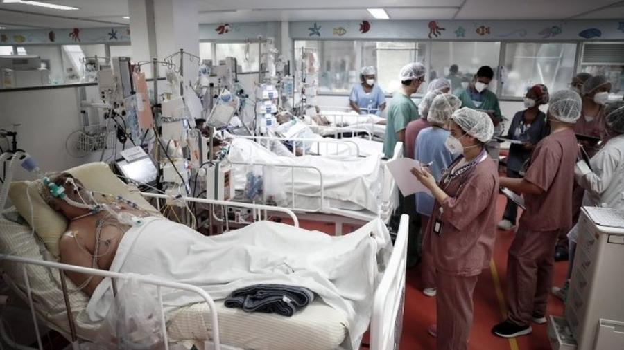 São Paulo teve 8.230 menos pacientes com covid-19 internados no estado - Reuters