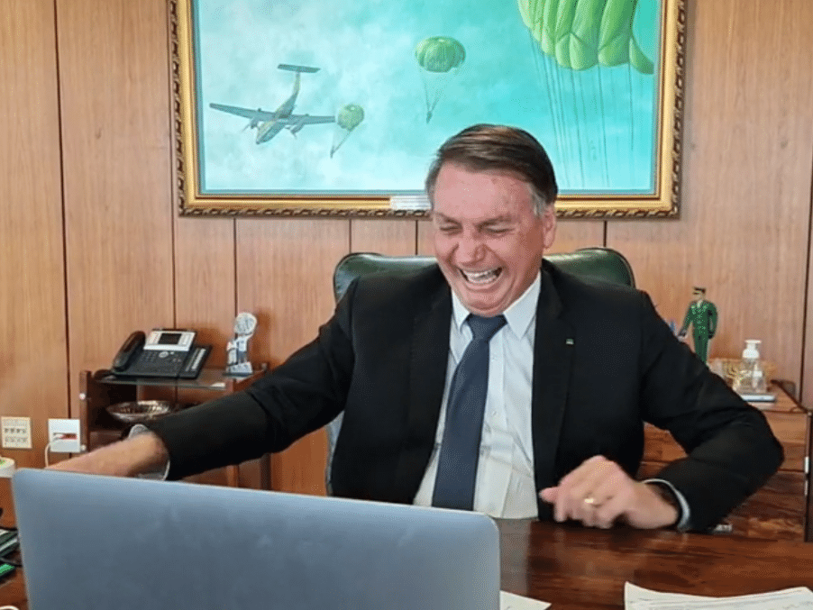 Games: Bolsonaro reduz imposto para jogos eletrônicos