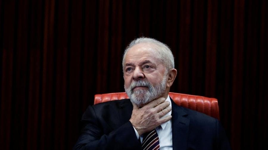 Lula ainda não tem estratégia clara para se aproximar dos evangélicos, segmento crescente na população - Reuters