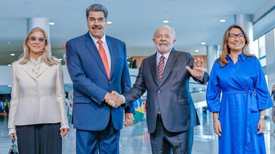 A primeira-dama da Venezuela, Cilia Flores, Nicolás Maduro, ditador do país, o presidente Lula e sua mulher, Janja da Silva, em Brasília