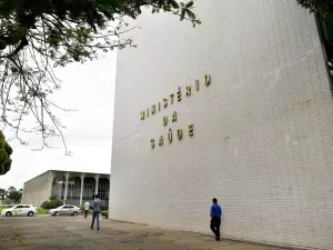 Saúde derruba nota da gestão Bolsonaro que limitava aborto previsto em lei