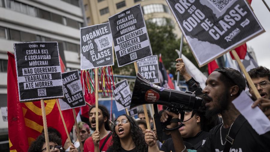 Ato na Avenida Paulista contra escala de trabalho 6x1 no Brasil Ato na Avenida Paulista contra escala de trabalho 6x1 no Brasil