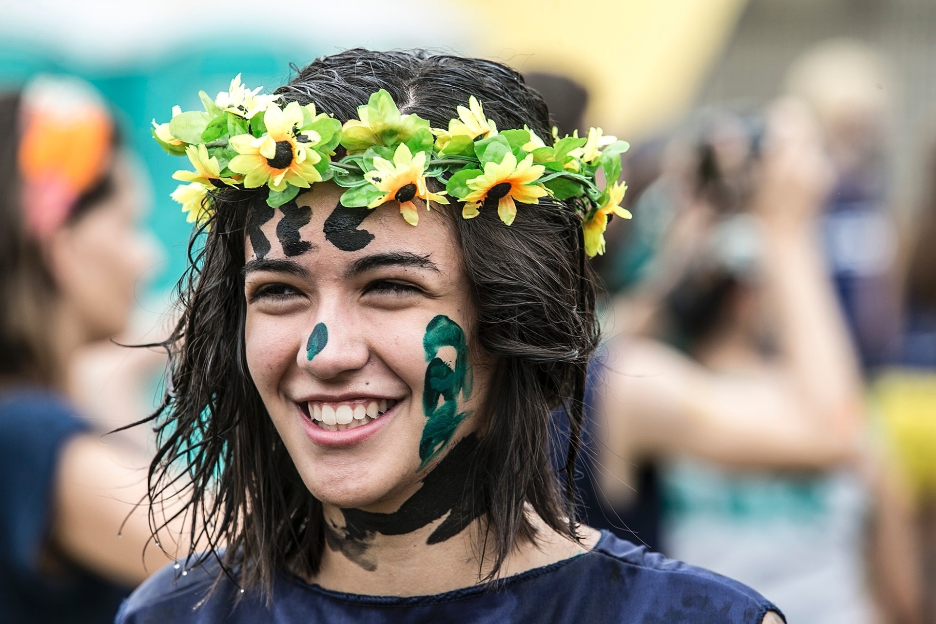 11.fev.2016 - Aprovados em cursos da Poli-USP (Escola Politécnica da Universidade de São Paulo) participam do trote após fazer a matrícula na universidade - Lucas Lima/UOL
