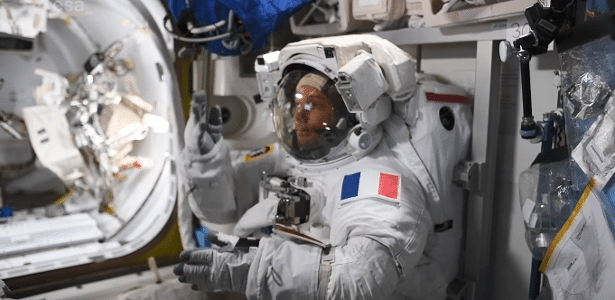 Why astronauts dance before leaving space