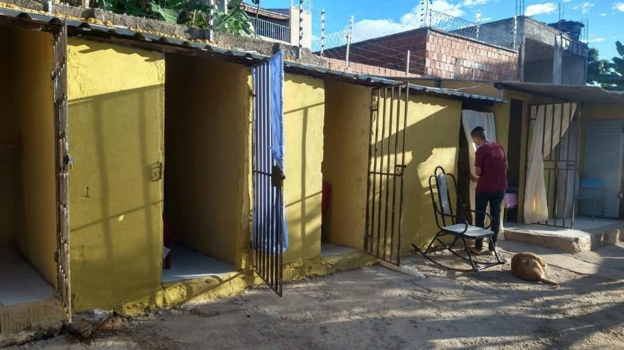 Mulheres eram mantidas em alojamentos similares a celas na clínica - SSPDS-CE/Divulgação