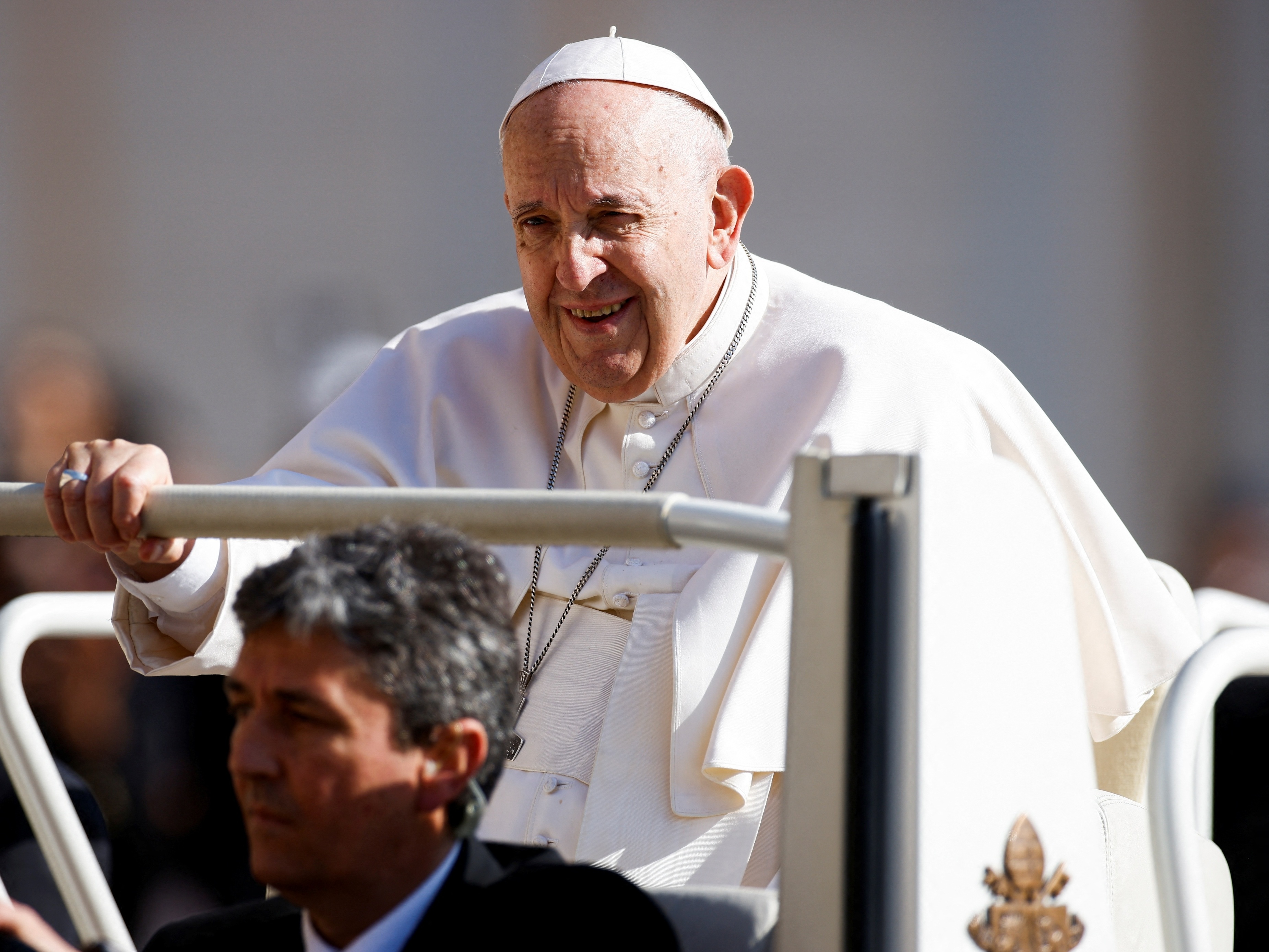 Santo brasileiro: Papa Francisco aprova primeira etapa para beatificar padre  de SC