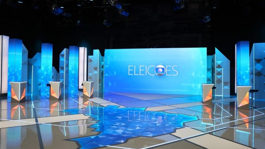 Púlpitos vazios no palco do debate da Globo, após emissora cancelar o encontro