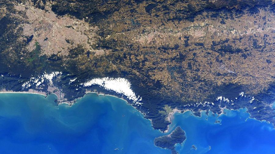 Parte do Estado de São Paulo em foto tirada da Estação Espacial Internacional (ISS) - Reprodução/Twitter @Astro_SEAL
