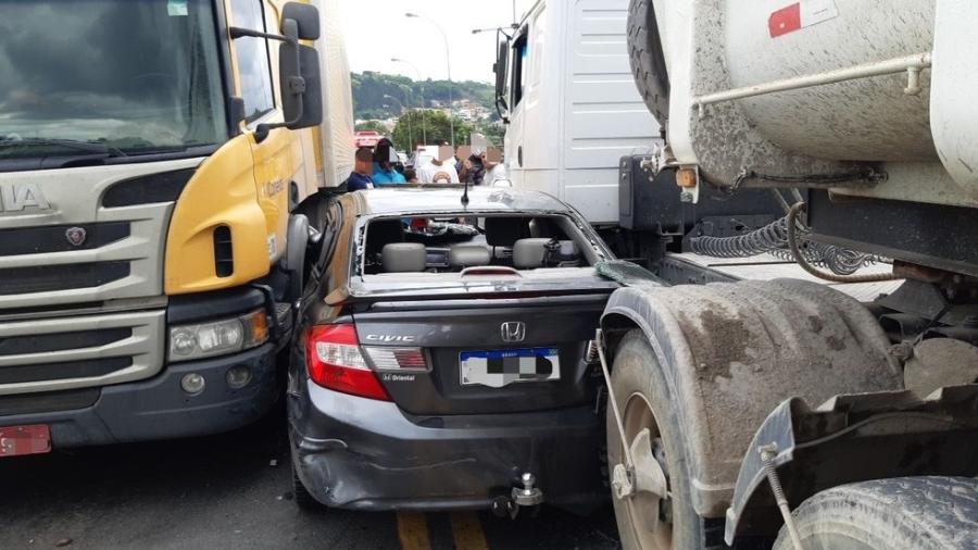 Menor furta carro de vizinho e provoca acidente em Volta Redonda (RJ) - Divulgação/PRF-RJ