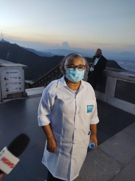 Enfermeira Adélia Maria dos Santos, responsável por aplicar uma das primeiras doses de covid-19 no Rio de Janeiro  - Igor Mello/UOL