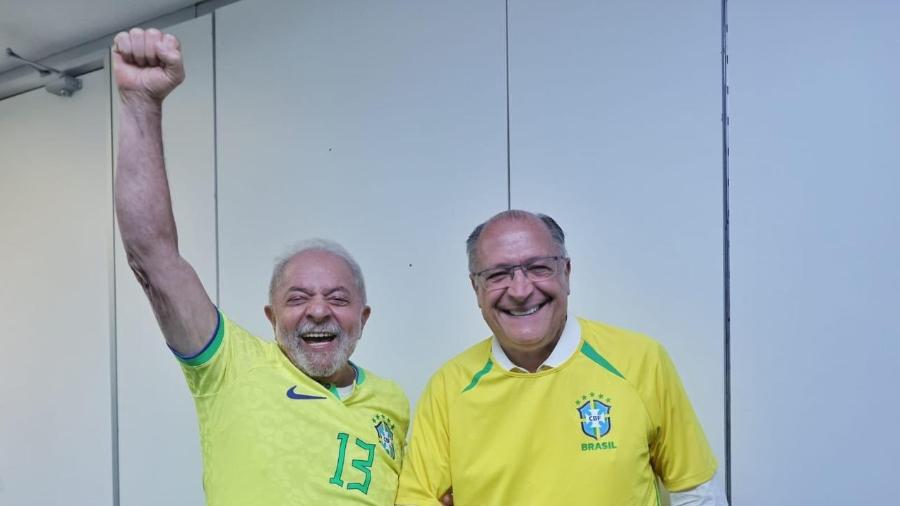 Lula e Alckmin comemoram vitória do Brasil contra a Suíça na Copa do Mundo - Reprodução/Twitter