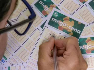 Mega-Sena acumula e prêmio chega a R$ 205 milhões; veja dezenas sorteadas