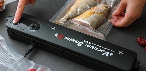 Customer Reviews Reveal Mixed Experiences with New Vacuum Sealer: Fast Shipping and Great Test Results vs. Defects and Refund Issues