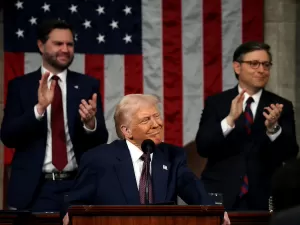 Em discurso no Congresso, Trump acusa Brasil de praticar tarifas 'injustas'