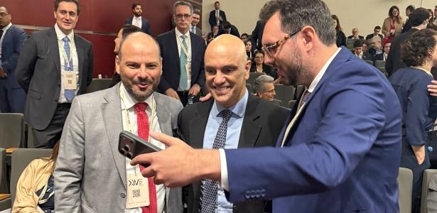 Thais Bilenky: Moraes é tietado no Gilmarpalooza e brinca: 'Sou popular, corintiano'