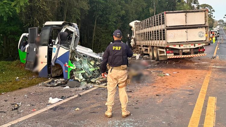 19.ago.2026 - Acidente deixou mortos na BR-373, no Paraná