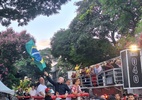 Após aceitar condições de Flávio, Lula volta a cobrar abertura de sigilo
