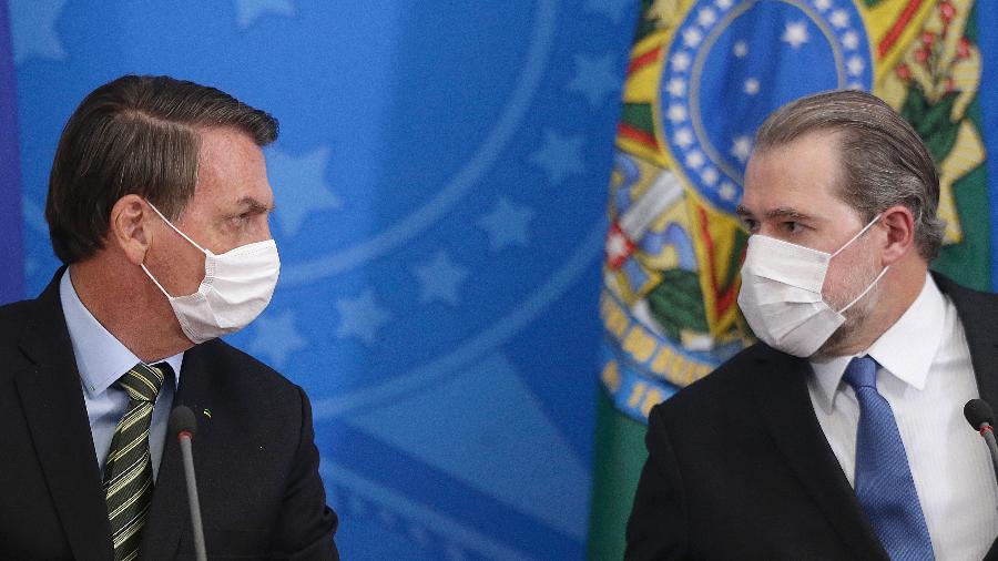 O presidente Jair Bolsonaro (sem partido) e o presidente do STF, Dias Toffoli, em coletiva sobre o coronavírus - Dida Sampaio/Estadão Conteúdo