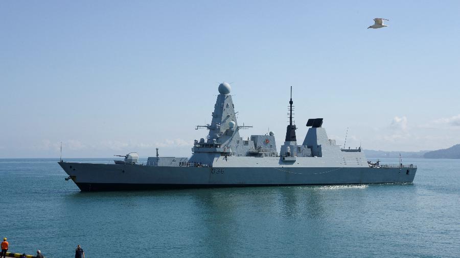 No documento se analisava a passagem do "HMS Defender" da Royal Navy por águas ucranianas ao largo da Crimeia - SEYRAN BAROYAN / AFP