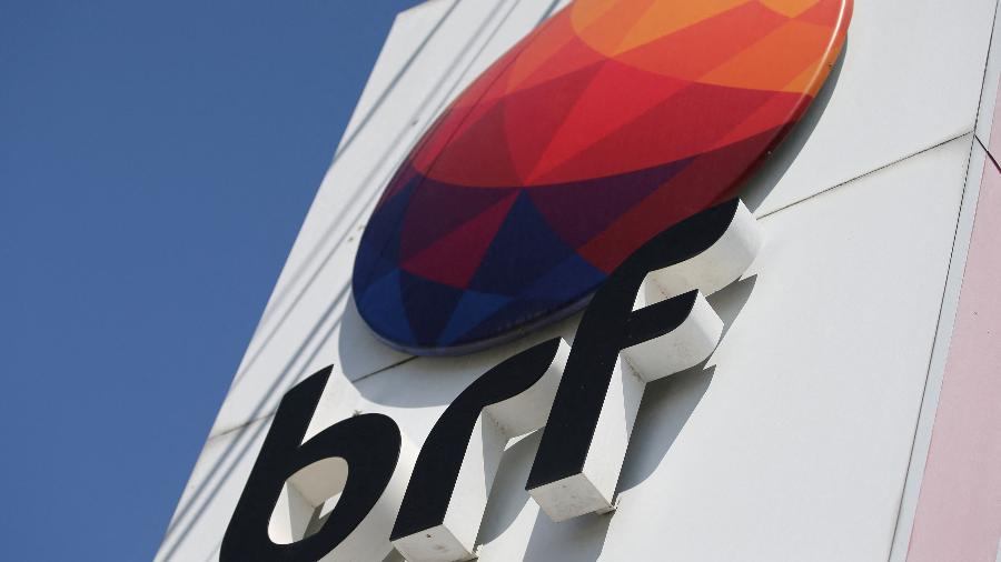 1.out.2019 - Logotipo da BRF é visto na sede em Curitiba (PR) - Rodolfo Buhrer/Reuters