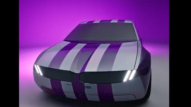 BMW car prototype that can change color - Reproduction - Reproduction
