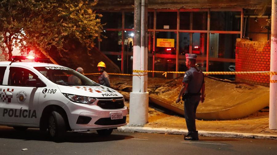 Um homem morreu e outro ficou ferido após queda de uma marquise no Jardim Paulista, em São Paulo -  ALEX SILVA/ESTADÃO CONTEÚDO