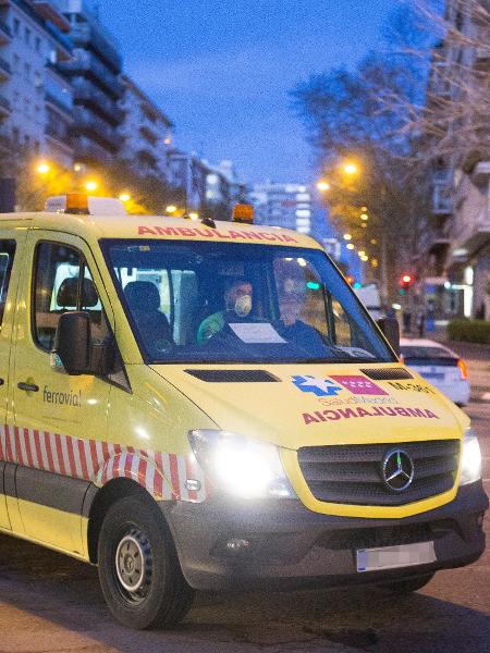 Ambulância em Madri, na Espanha - Europa Press News/Europa Press via Getty Images