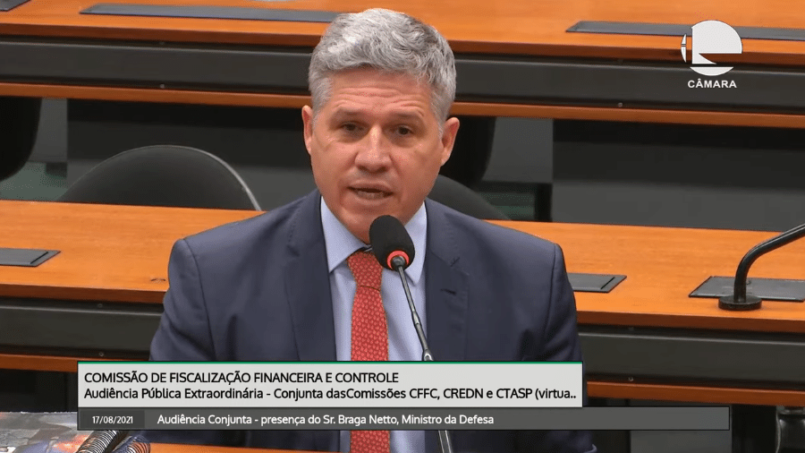 Deputado Paulo Teixeira (PT-SP) diz que ministro Braga Netto pode ser preso se insistir no voto impresso - Reprodução