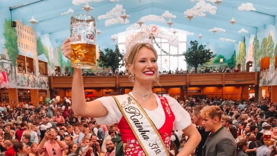 Sasha Bauer foi rainha da Oktoberfest por três anos - Reprodução