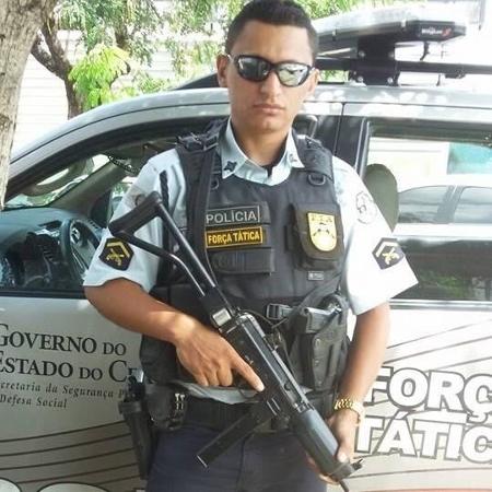 Elano, quando era soldado, em exercício pela PM do Ceará - Arquivo pessoal - Arquivo pessoal
