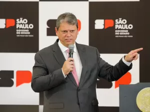 Entenda proposta de Tarcísio que transfere verba da educação para saúde