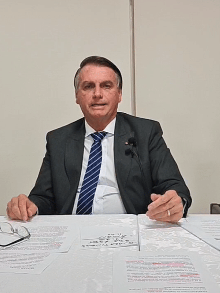 Bolsonaro afirmou que visita deve acontecer entre fevereiro e março do ano que vem - Reprodução/Facebook