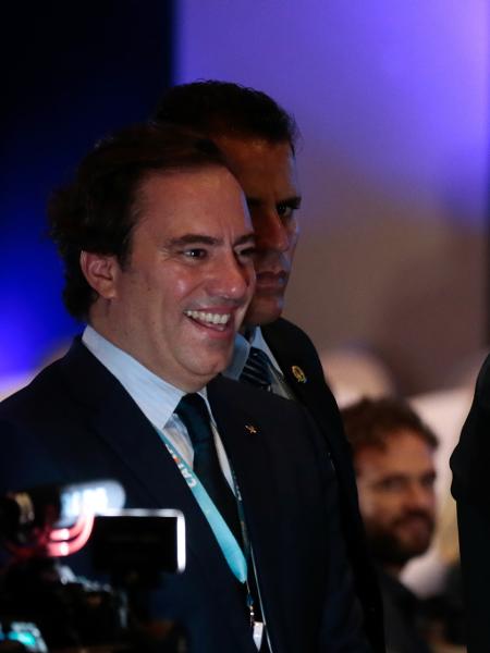 O presidentes da Caixa Econômica Federal, Pedro Guimarães, e o presidente Jair Bolsonaro  - Valter Campanato/Agência Brasil