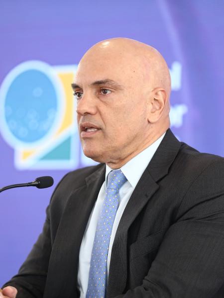2.out.2022 - O ministro Alexandre de Moraes, presidente do TSE, fala com a imprensa durante primeiro turno das eleições - Antonio Augusto / TSE
