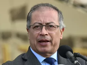 Presidente da Colômbia autoriza retomada de contatos com principal cartel de drogas do país