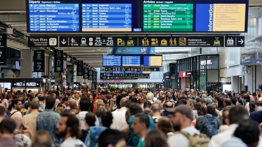 Ataques a linhas férreas no país causaram caos no dia da abertura das Olimpíadas