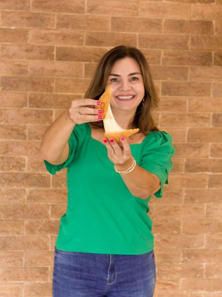 Mônica Leonardi Schincariol é proprietária do Kiosque Roseira Mônica Leonardi Schincariol é proprietária do Kiosque Roseira