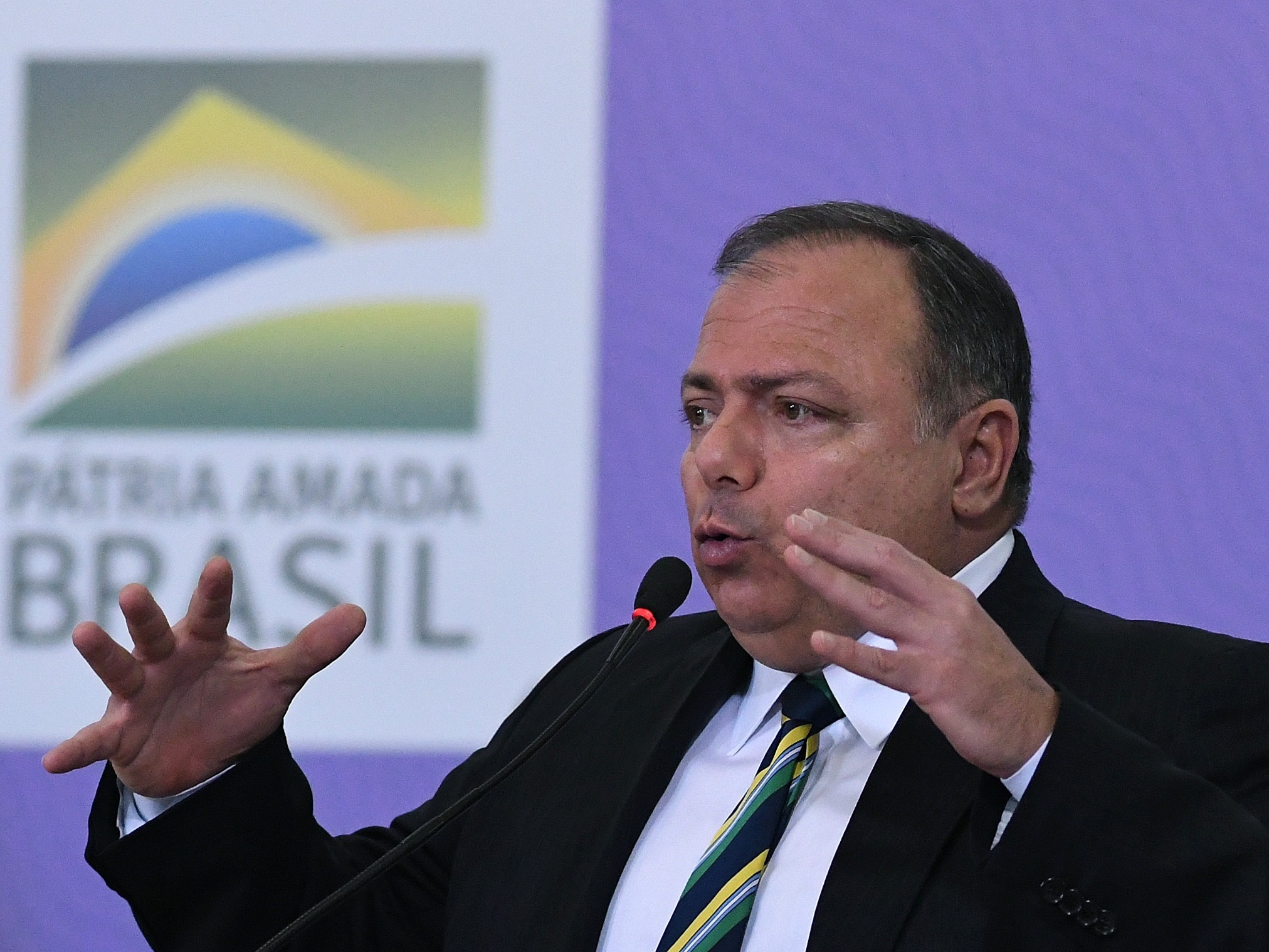 Pesquisadora diz que foi desrespeitada e critica reunião do ministério