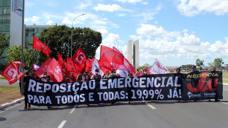 Servidores pressionam governo por aumentos salariais antes de julho - Divulgação/Fonase