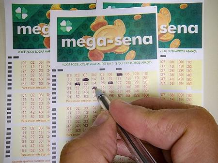 Mega-Sena 2654: Aposta de SC ganha R$ 11,9 milhões; confira resultado