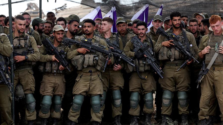 Soldados de Israel estão na fronteira sul do país com a Faixa de Gaza