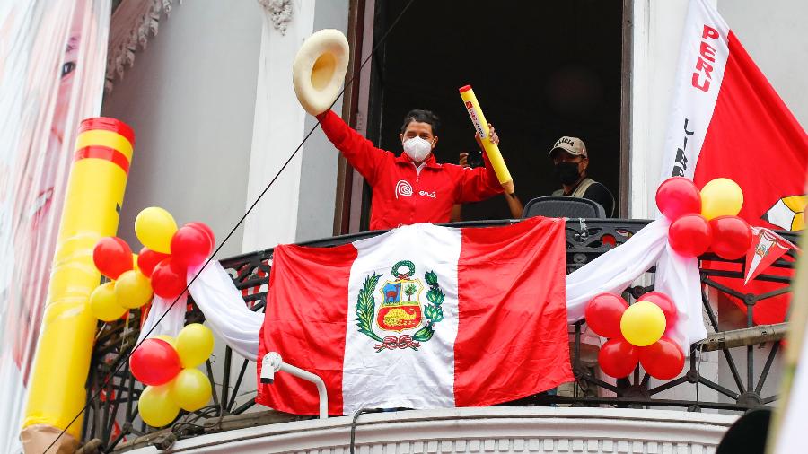 3.jun.2021 - Pedro Castillo, candidato à presidência do Peru pelo partido Peru Libre - Ricardo Moreira/Getty Images