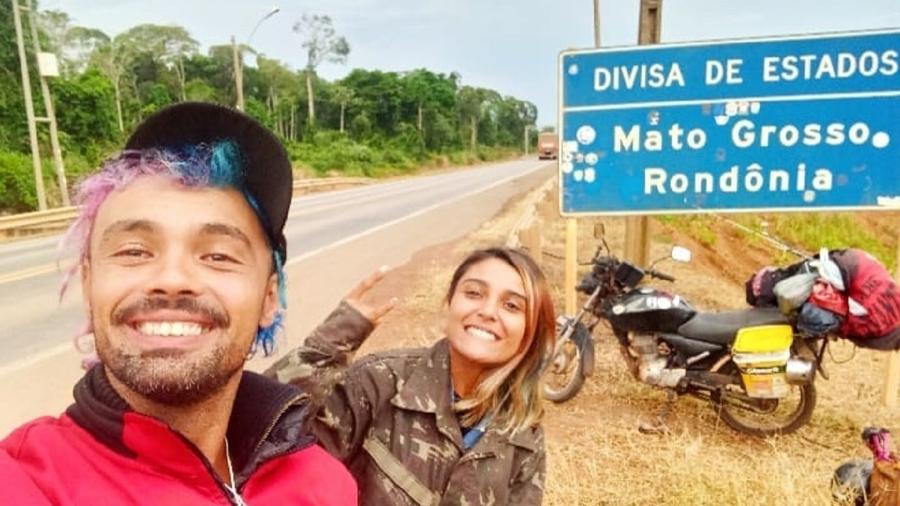 Casal viajava pelo Brasil há oito meses e sofreu acidente em MS, já após conhecer todos os estados do país - Reprodução/Instagram