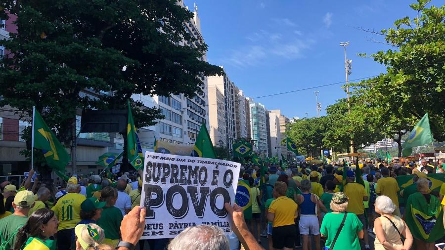 1.mai.2022 - Manifestação reúne apoiadores do deputado Daniel Silveira (PTB-RJ), no bairro de Icaraí, em Niterói (RJ) - Thiago Camara/Colaboração para o UOL