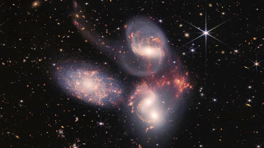 Quinteto de Stephan: grupo de cinco galáxias que fica na constelação de Pegasus, a cerca de 290 milhões anos-luz da Terra; imagem foi capturada pelo James Webb - NASA, ESA, CSA e STScI