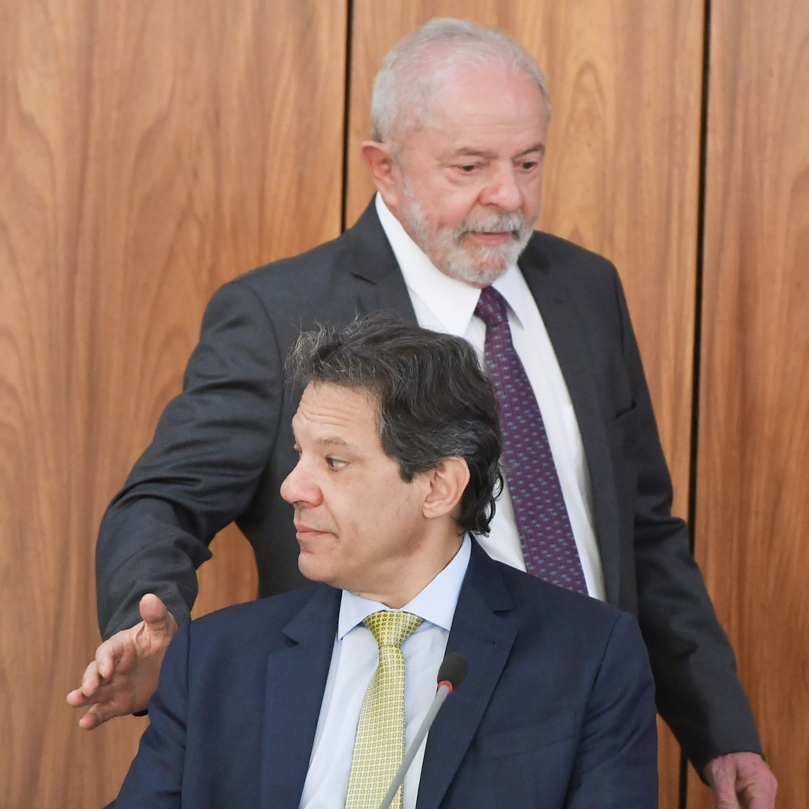 Governo Lula vai taxar compras de Shein, Shopee e Aliexpress? Entenda como  isso pode afetar o consumidor