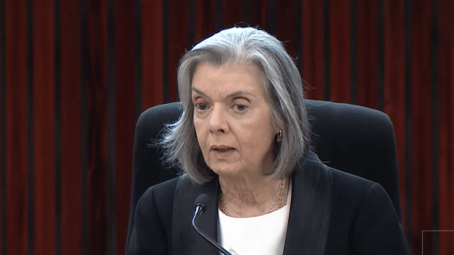 Cármen Lúcia, ministra do STF, negou pedido da defesa de Bolsonaro Cármen Lúcia, ministra do STF, negou pedido da defesa de Bolsonaro