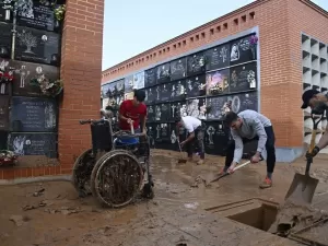 Valência abre necrotério temporário após enchente com mais de 200 mortos na Espanha