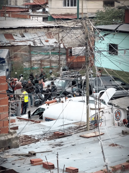 A explosão ocorreu no andar térreo de uma residência familiar na área popular de Coche, mas as chamas alcançaram o andar superior da casa - Reprodução/Instagram