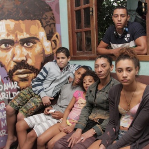 25.jun.2015 - Dois anos após a morte Amarildo de Souza, a sua família ainda espera encontrar os restos mortais do do ajudante de pedreiro, desaparecido em 14 de julho de 2013 na Rocinha depois de ter sido levado algemado por policiais militares da UPP (Unidade de Polícia Pacificadora) da favela - Zulmair Rocha/UOL - Zulmair Rocha/UOL